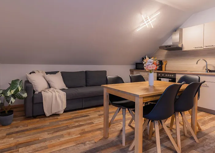 Epa Apartment - France Style